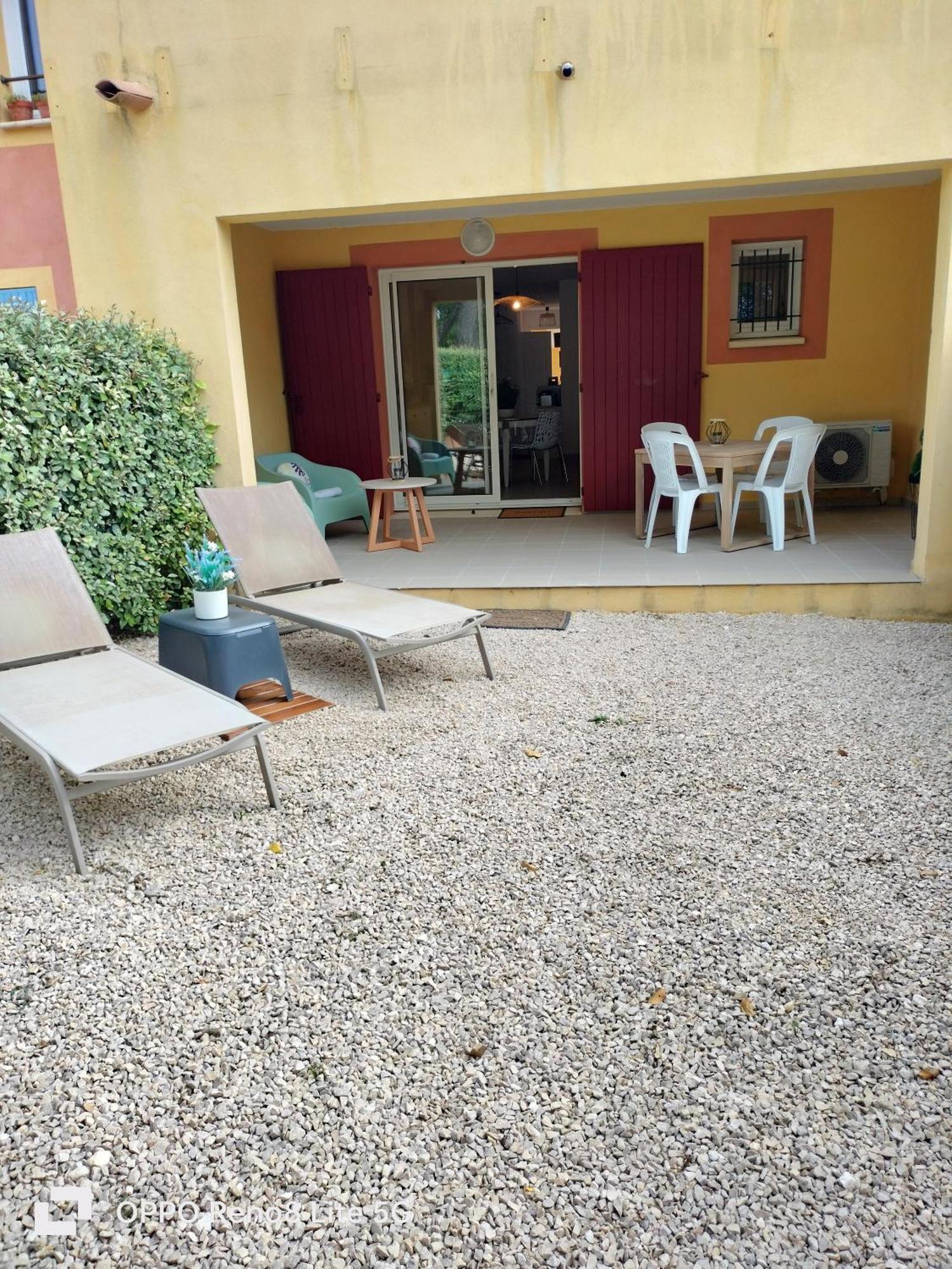Eden En Luberon Apartment Roussillon  Bagian luar foto