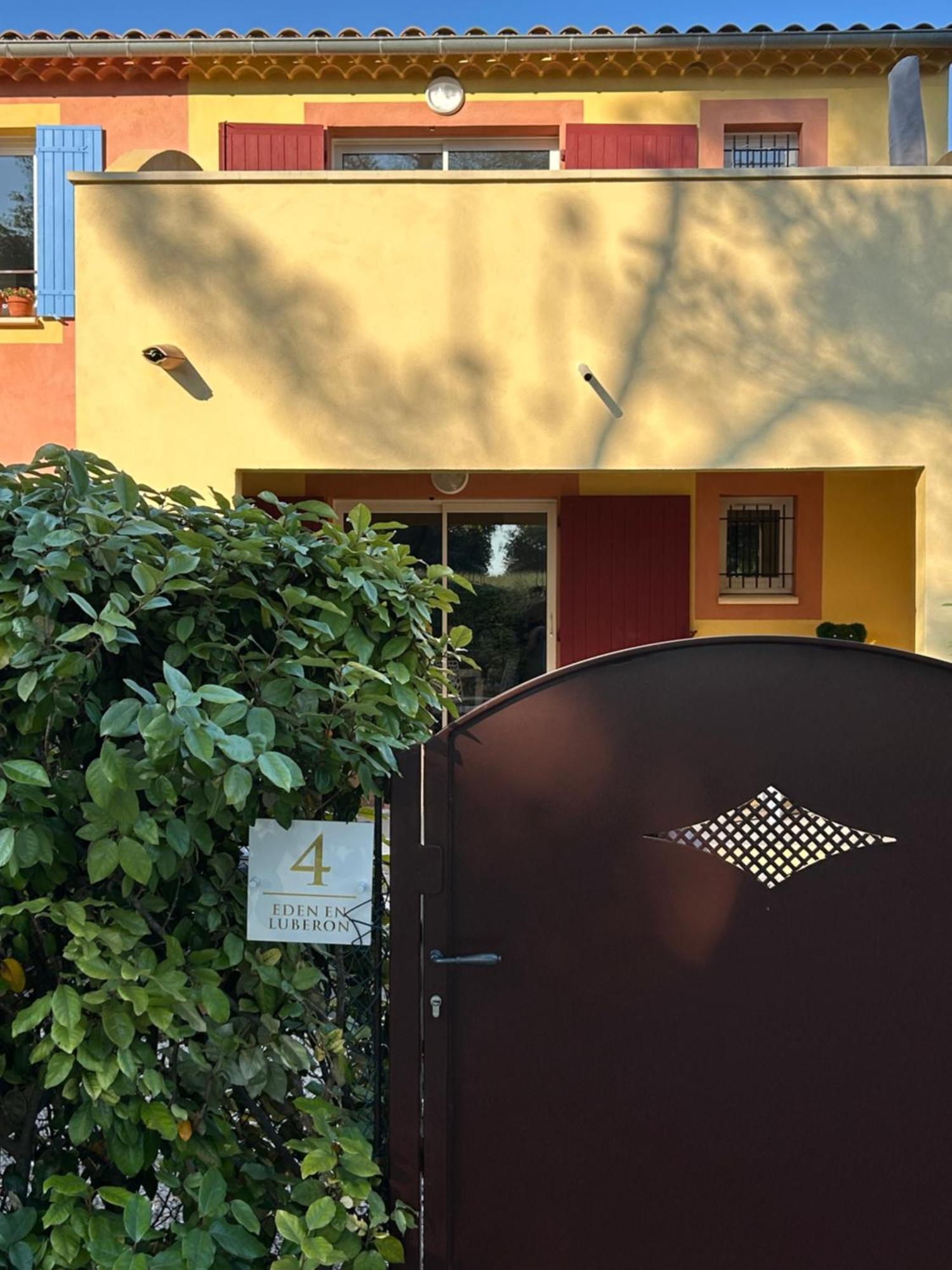Eden En Luberon Apartment Roussillon  Bagian luar foto