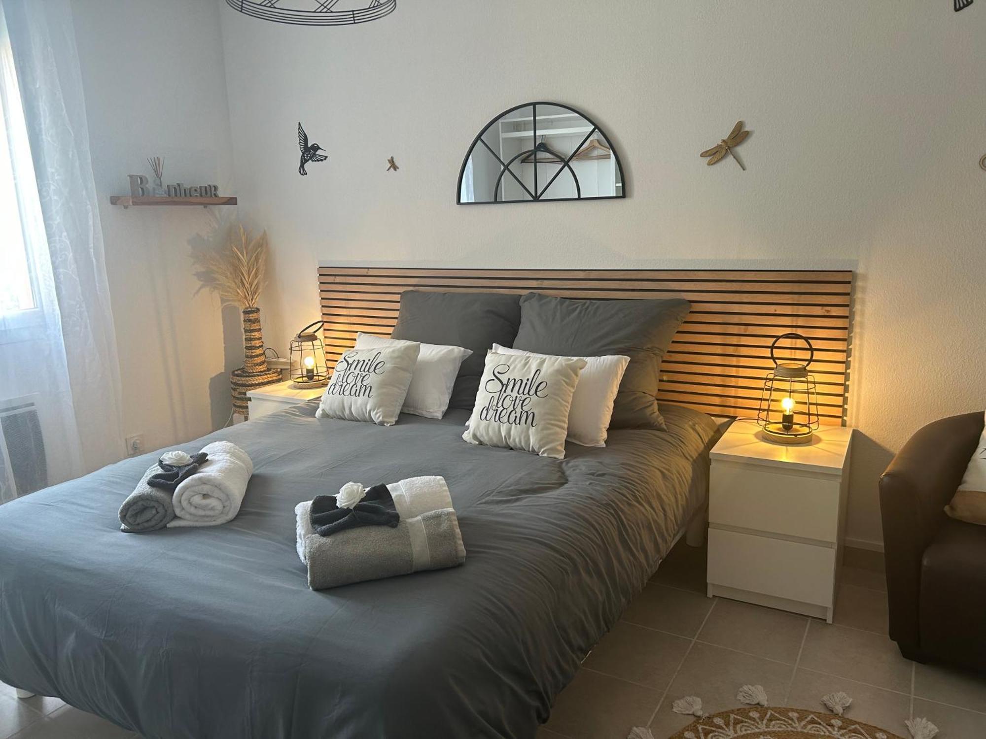Eden En Luberon Apartment Roussillon  Bagian luar foto