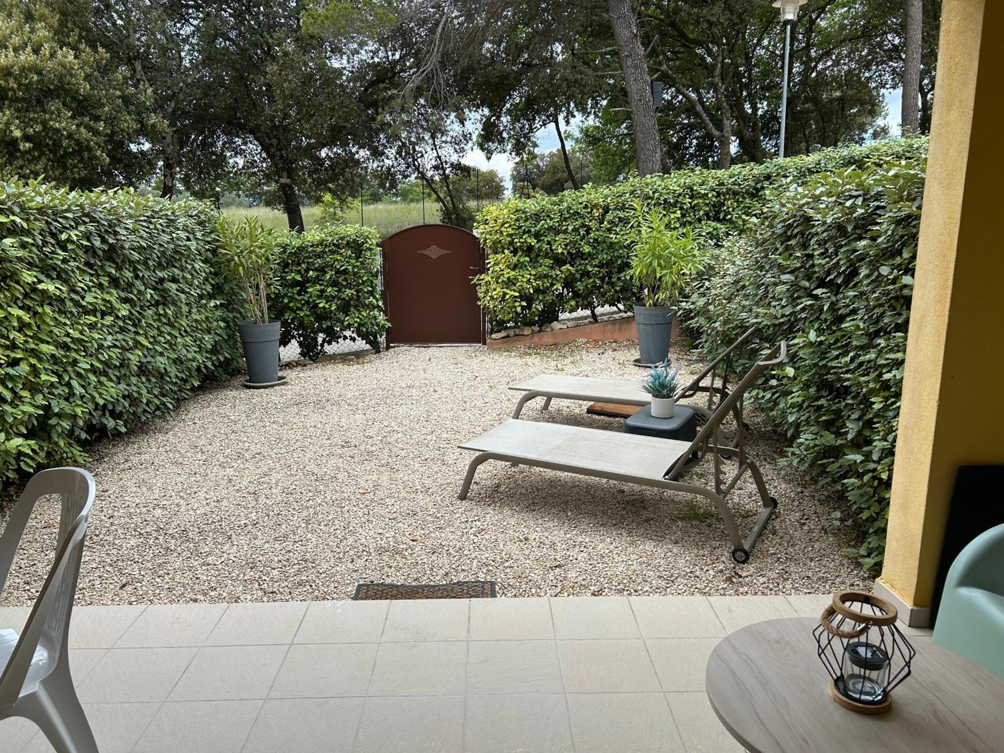Eden En Luberon Apartment Roussillon  Bagian luar foto